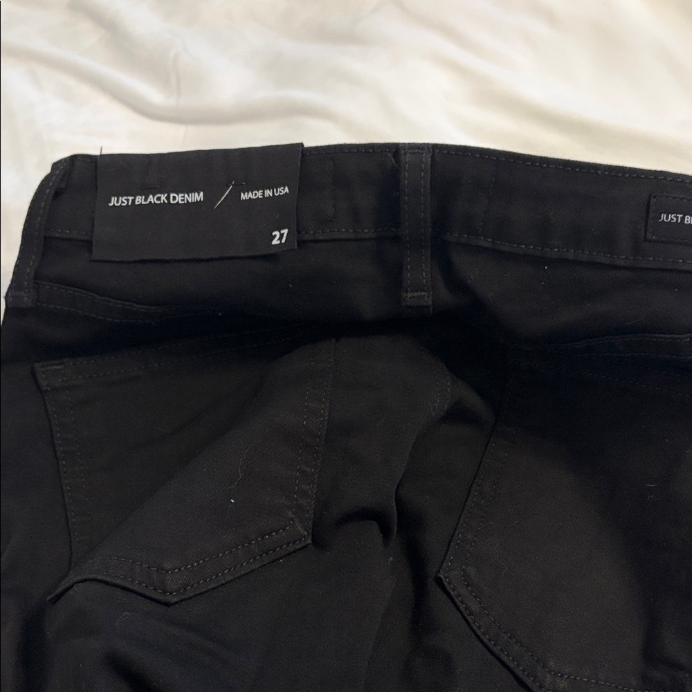 Just Black‎ Women's Skinny Jeans - Black. - Picture 2 of 6